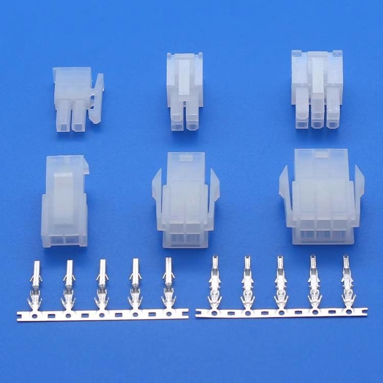 Rozstaw 4,2 mm 5557 i 5559 Złącze wiązki przewodów Złącze Molex JST